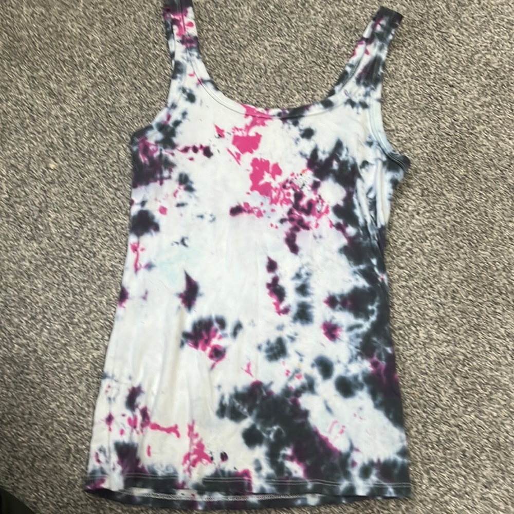 Time and Tru tank tops
